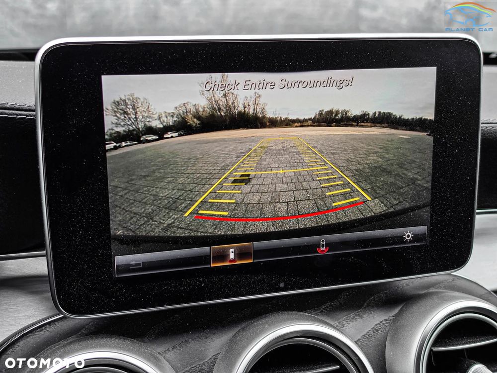 Mercedes-Benz Klasa C 300 4Matic 9G-TRONIC AMG Line - 28