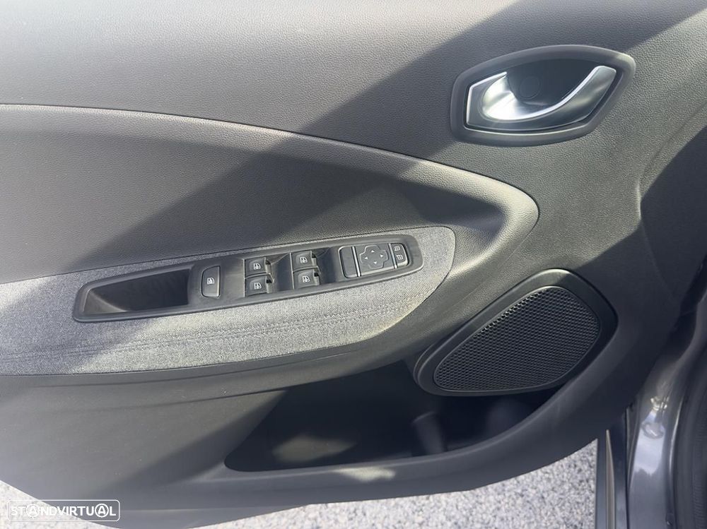 Renault Zoe (c/ Bateria) EV50 110hp Evolution - 16