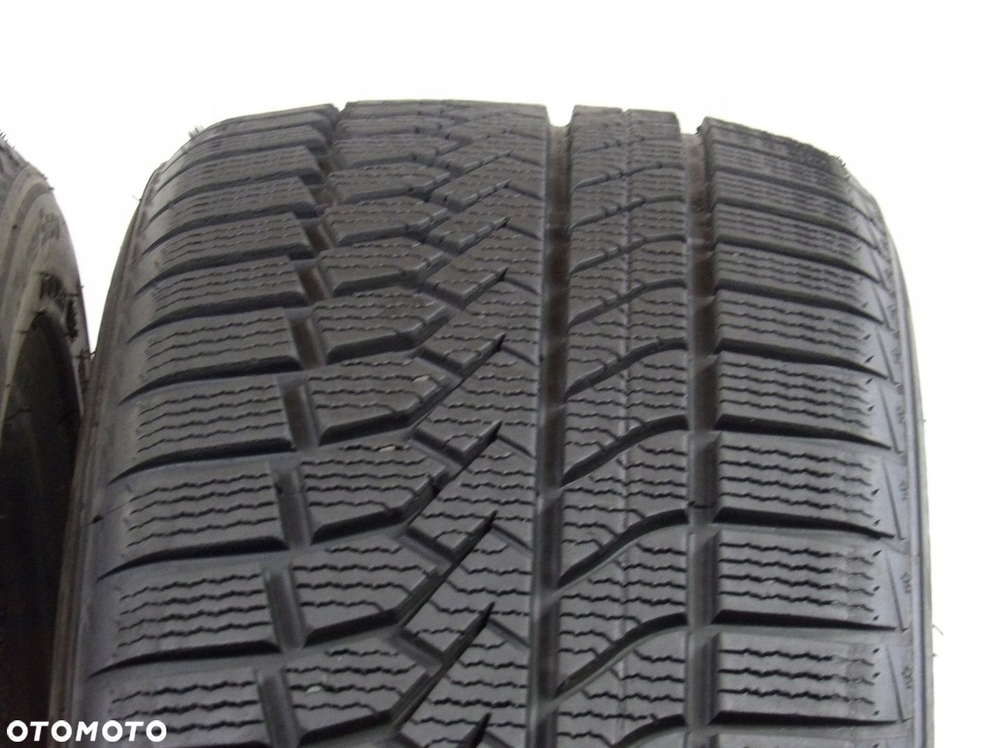 2x opony 225/45R18 GOODRIDE ZUPER SNOW Z-507 - 2