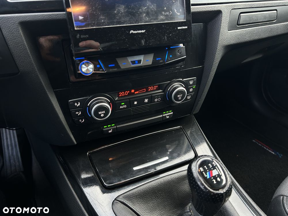 BMW Seria 3 - 38