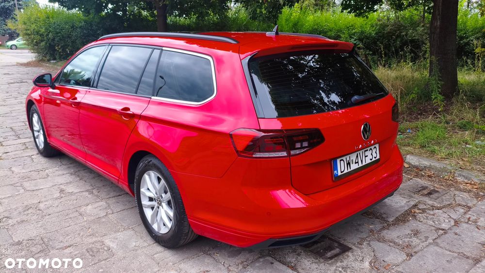 Volkswagen Passat Variant 2.0 TDI SCR DSG Business - 5