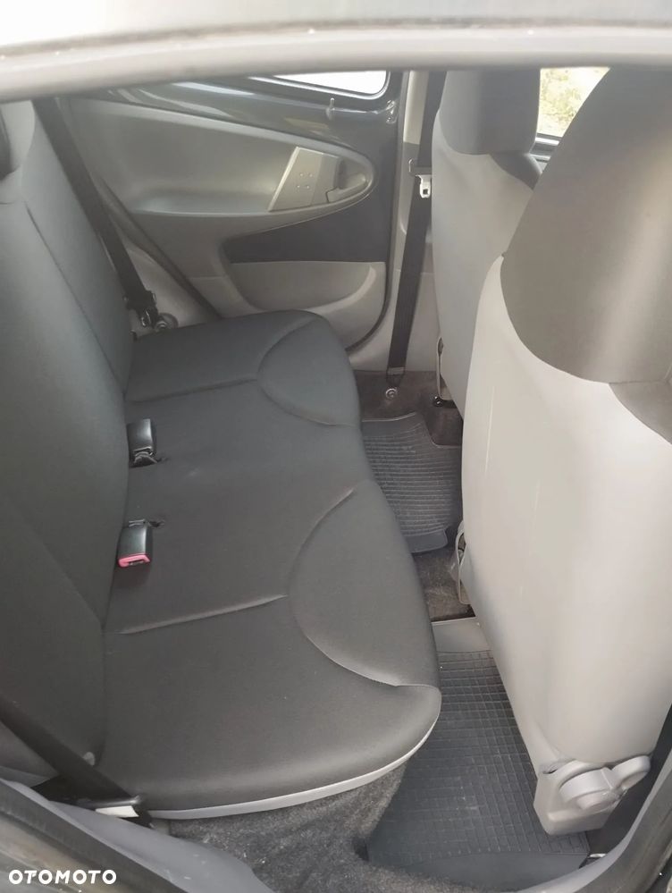 Toyota Aygo - 18