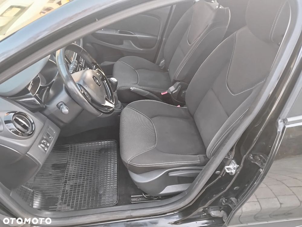 Renault Clio 1.2 16V 75 LIMITED - 12