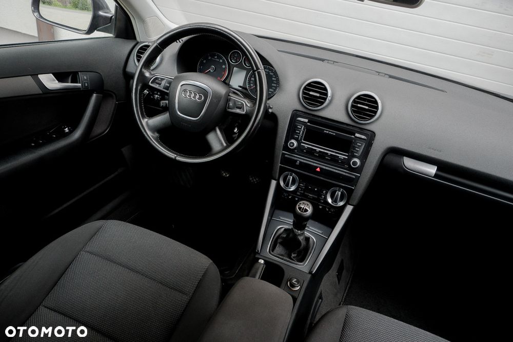 Audi A3 Sportback 1.6 Attraction - 39