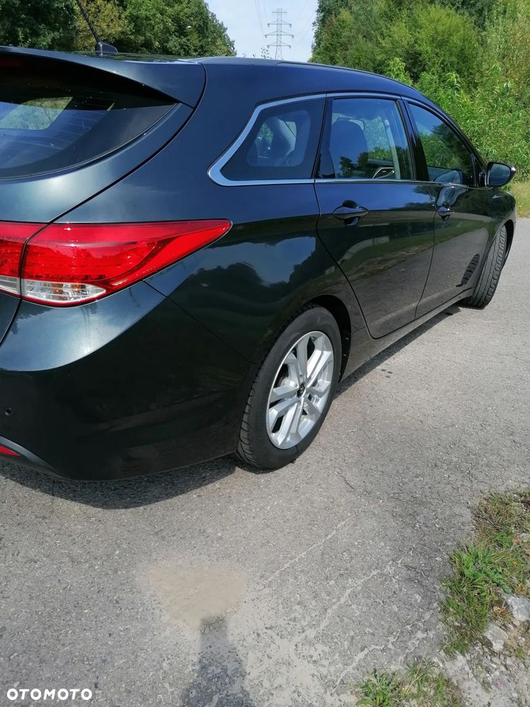 Hyundai i40 Kombi blue 1.7 CRDi Trend - 37