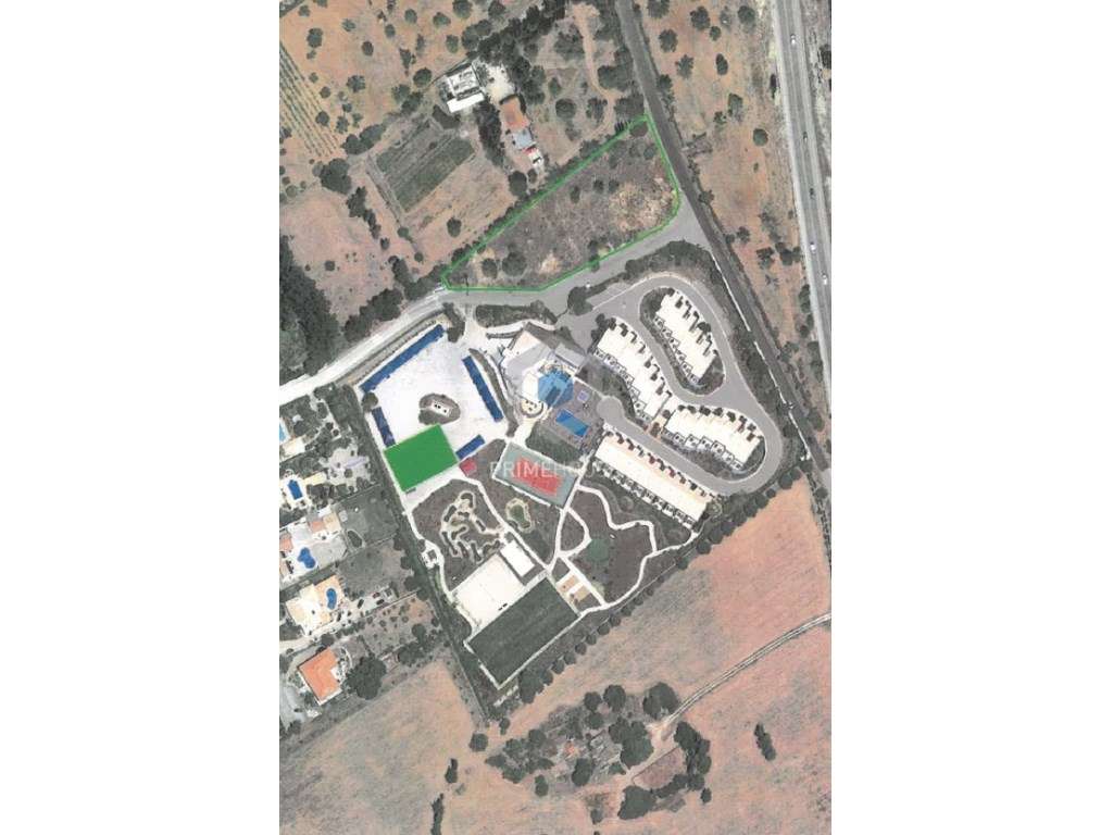 Terreno Urbano para Construção Comercial - Grande imagem: 2/7