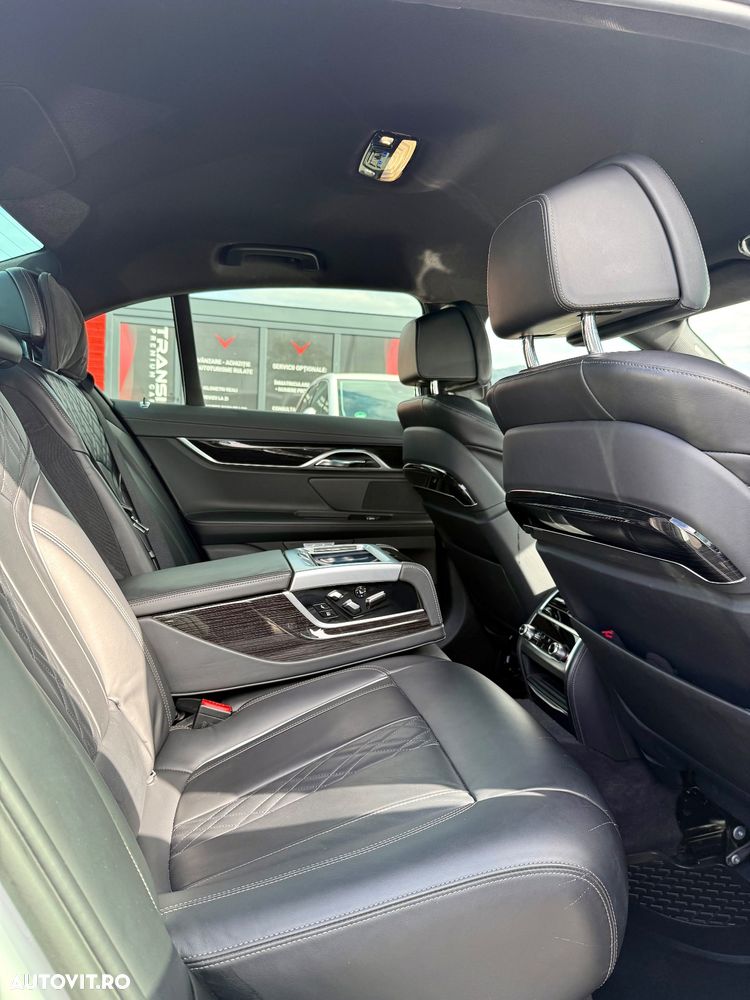 BMW Seria 7 740d xDrive - 11