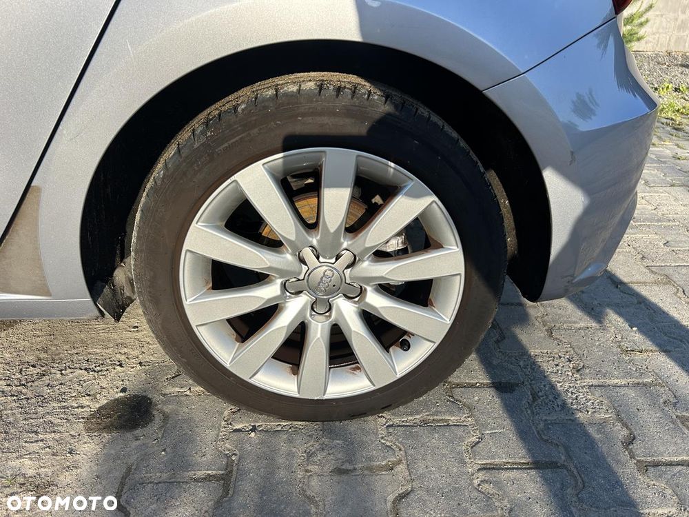 Audi A1 Sportback 1.0 TFSI ultra design - 12