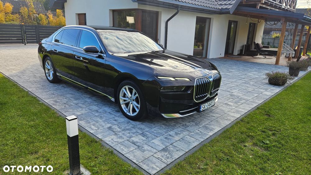 BMW Seria 7 - 12