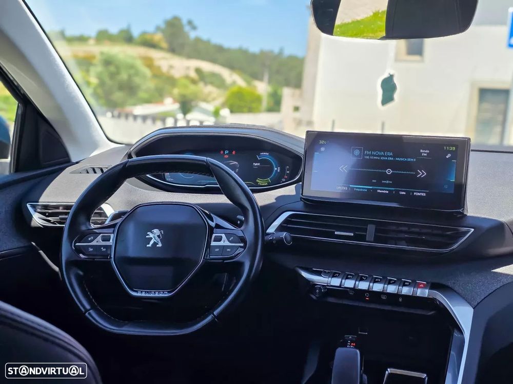 Peugeot 3008 1.6 Hybrid Allure e-EAT8 - 24