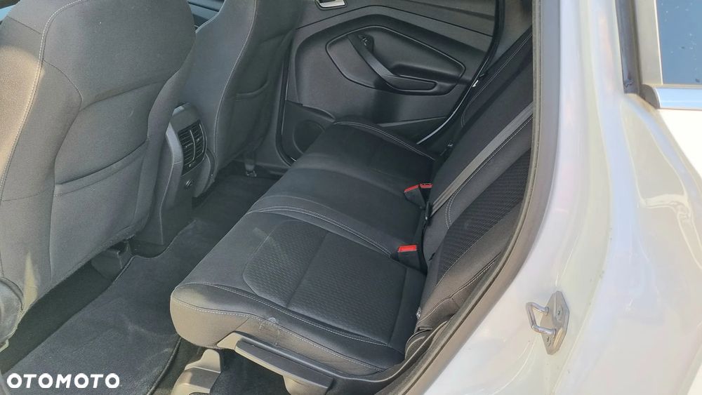 Ford Kuga 2.0 TDCi 2x4 Cool & Connect - 15