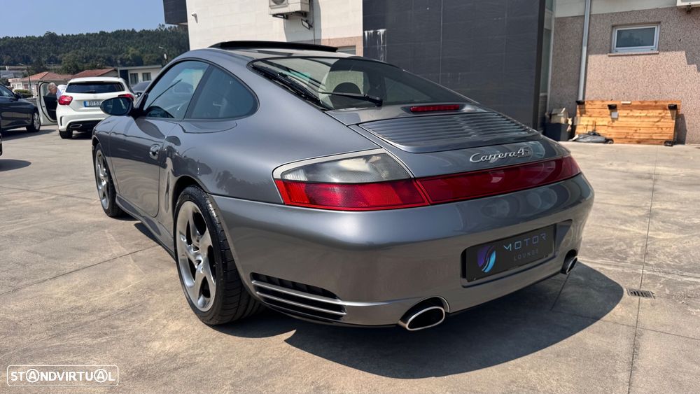 Porsche 911 (996) Carrera 4S - 27