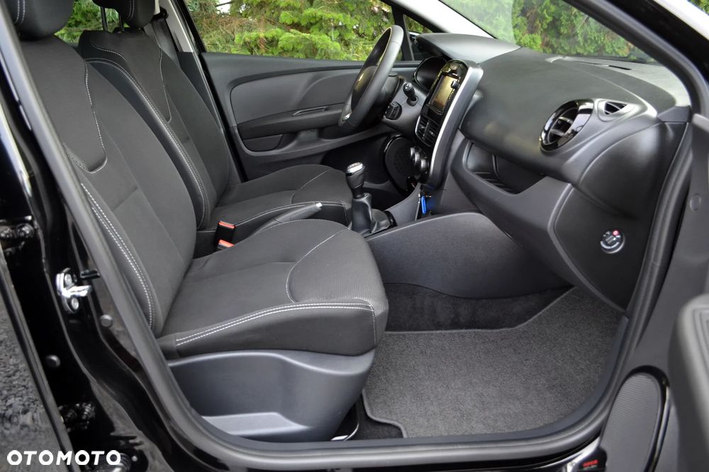 Renault Clio - 24