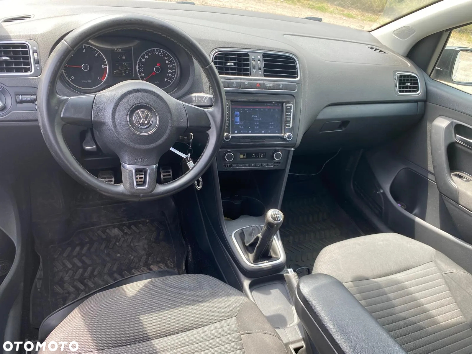 Volkswagen Polo 1.6 TDI DPF Comfortline - 6