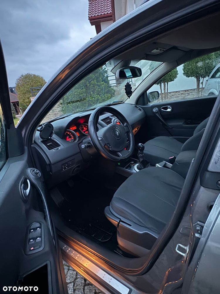 Renault Megane 1.9 dCi Grandtour Avantage - 11