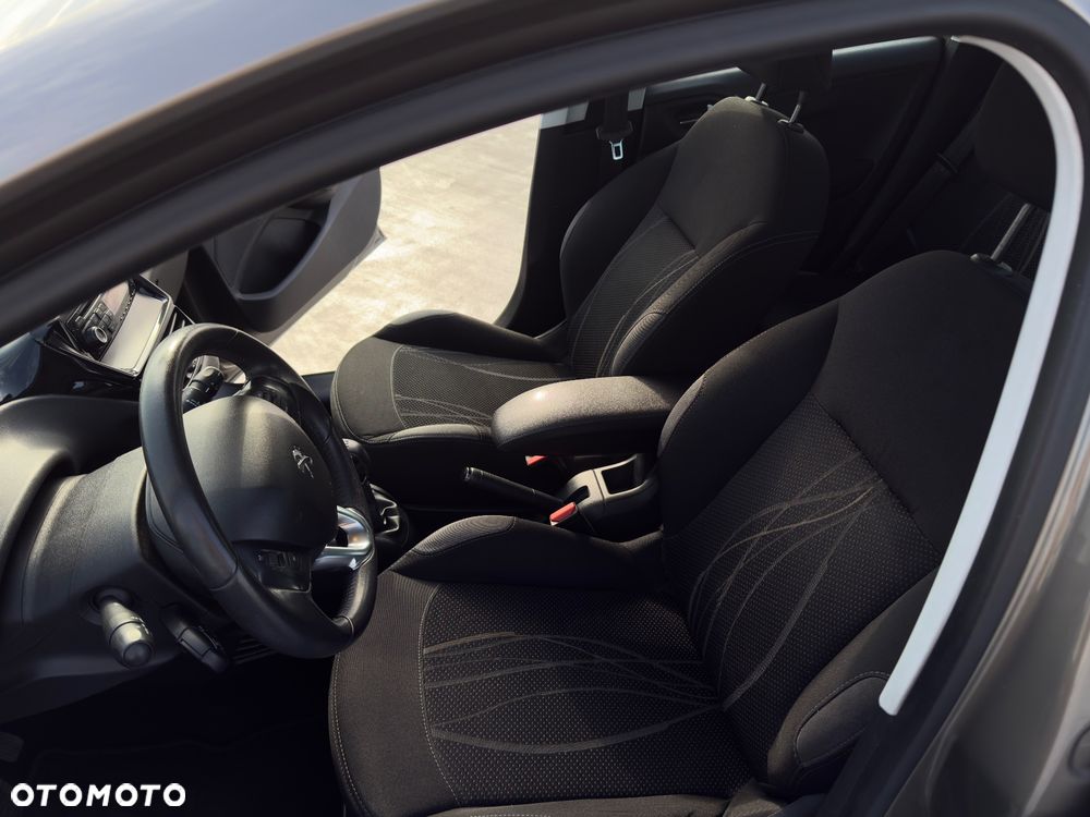 Peugeot 208 1.2 VTi Active - 12