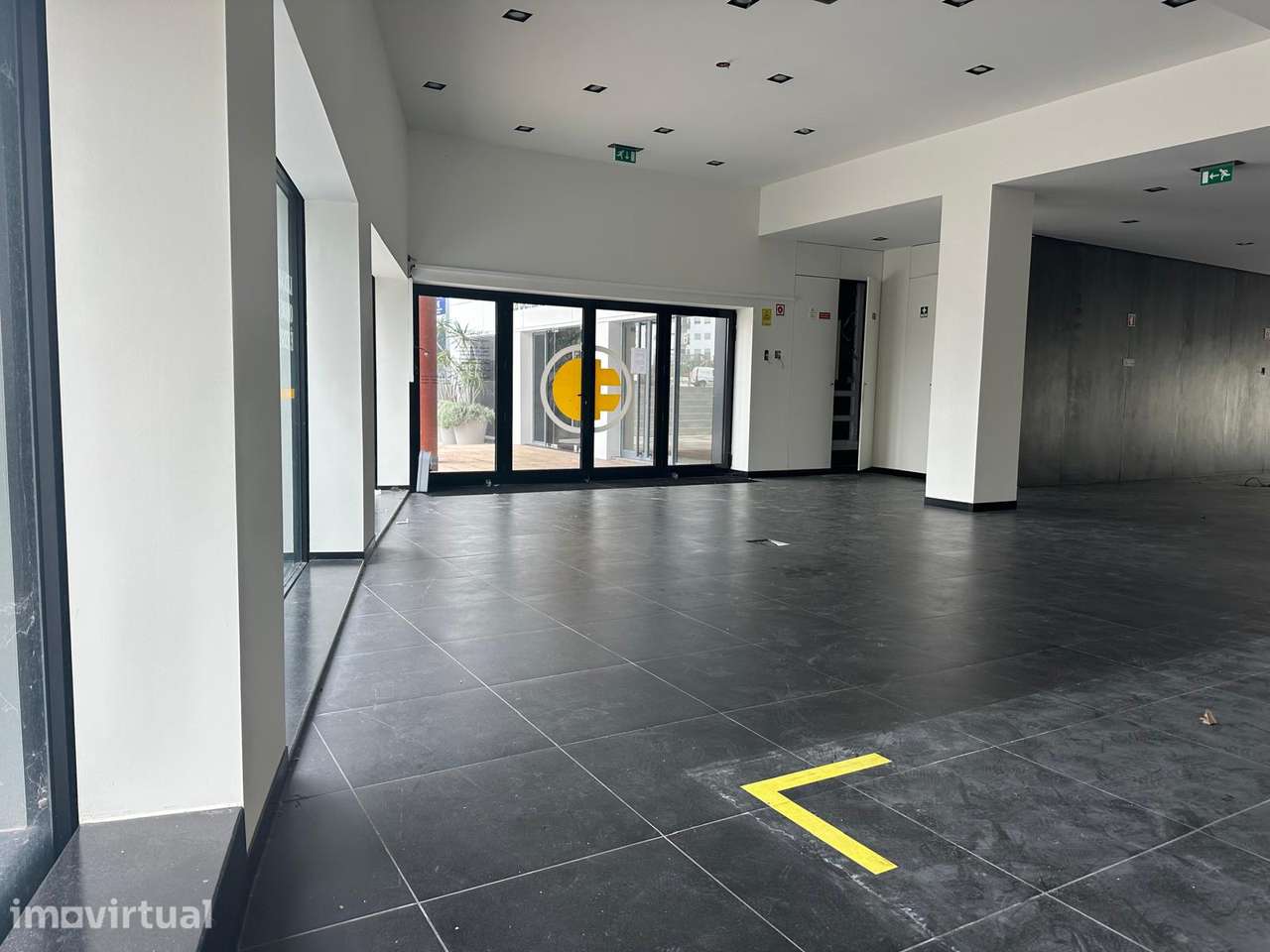 Arrendamento de Espaço Comercial em Ponta Delgada - Grande imagem: 5/11