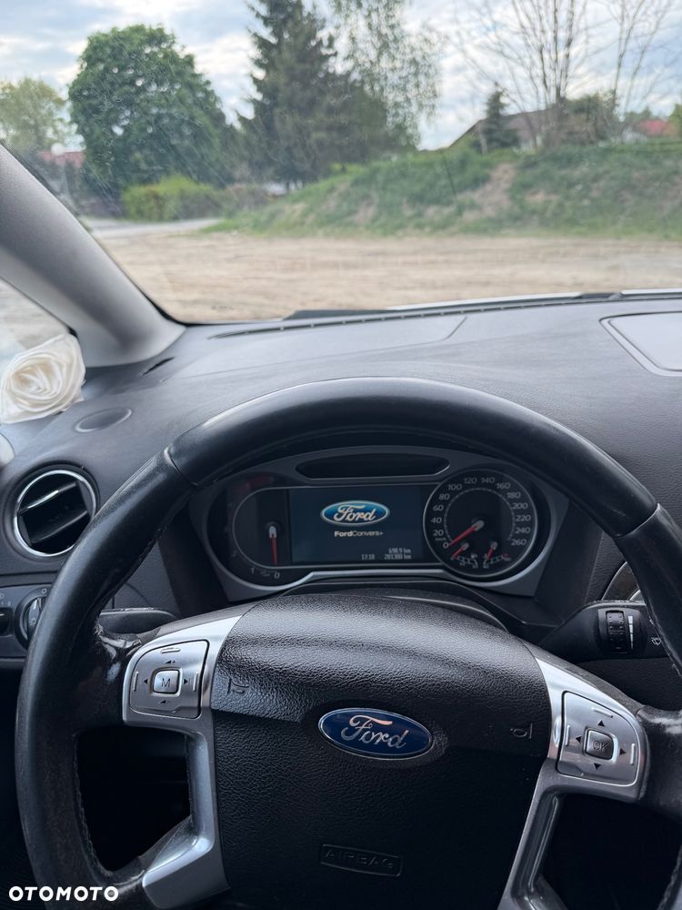 Ford S-Max - 10
