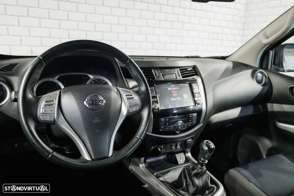Nissan Navara 2.3 dCi CD 4WD | IVA Dedutível - 25