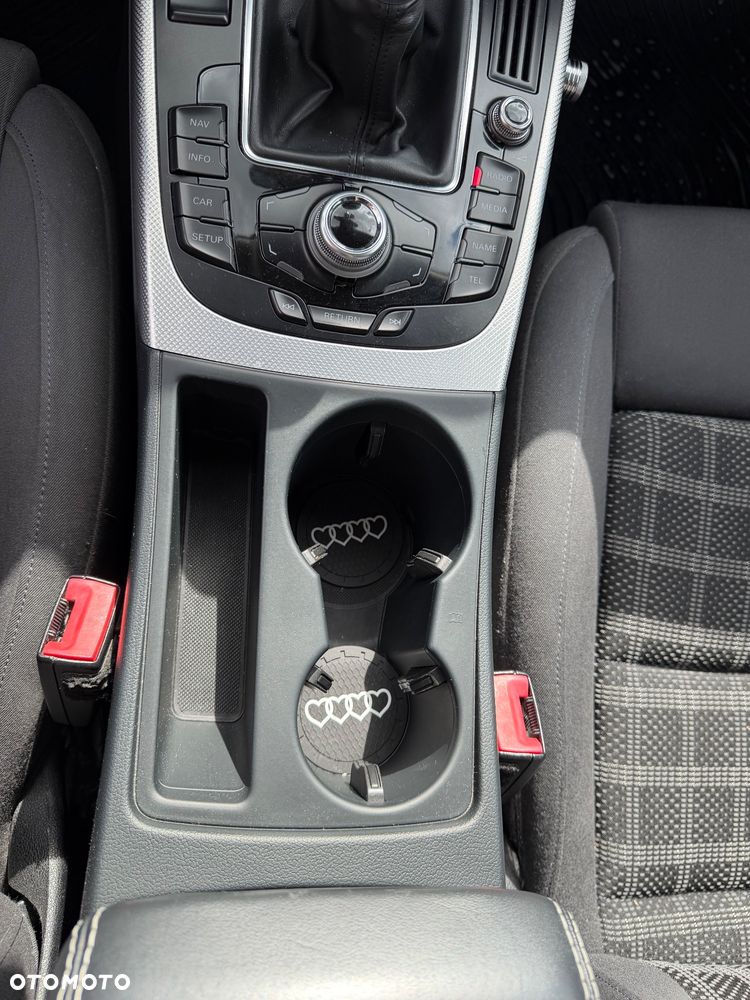 Audi A4 Avant 2.0 TDI - 14