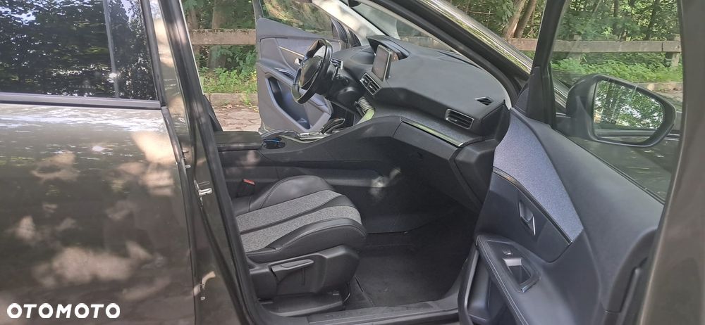 Peugeot 3008 1.2 PureTech Allure S&S EAT6 - 16
