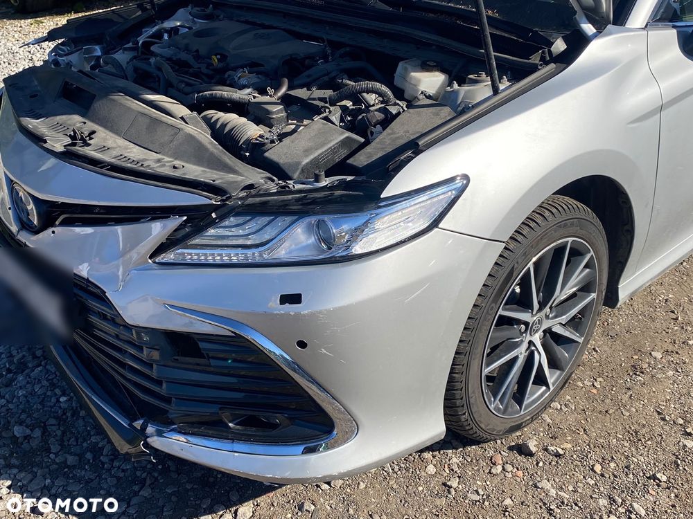 Toyota Camry 2.5 Hybrid Comfort CVT - 4