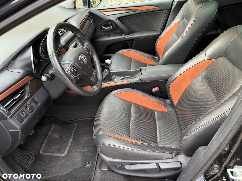 Toyota Avensis 2.0 D-4D Prestige - 11