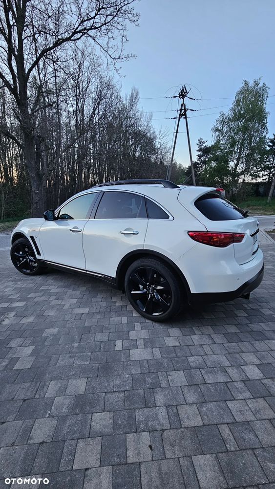 Infiniti QX70 3.7 S Premium - 9