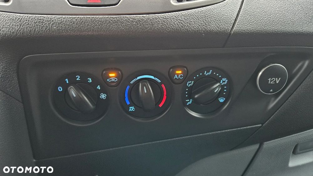 Ford Custom 2,2TDCI 155KM - 24