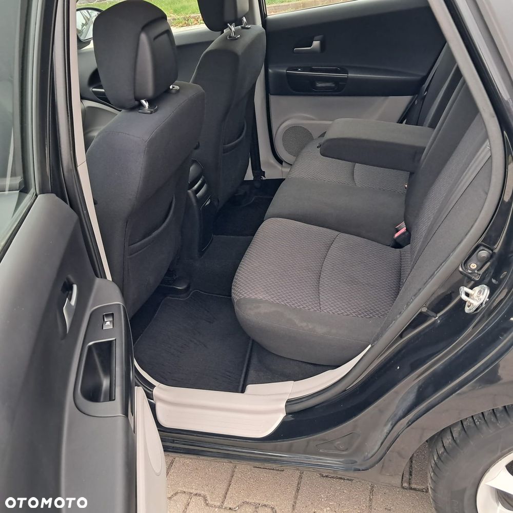 Kia Ceed - 15