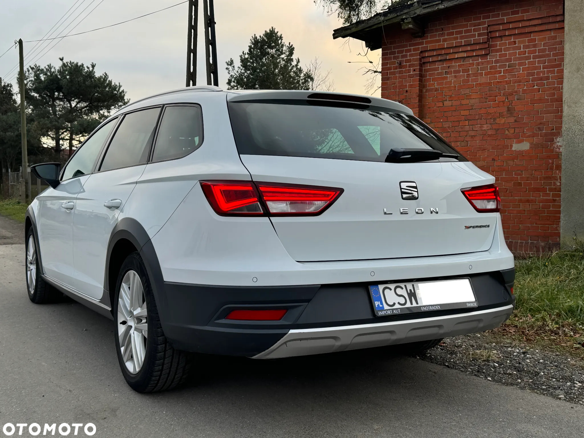 Seat Leon ST 1.6 TDI Start&Stop X-Perience - 3
