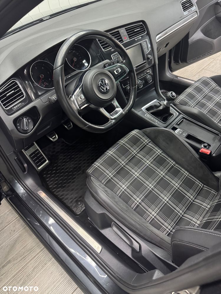Volkswagen Golf GTD BlueMotion Technology - 17