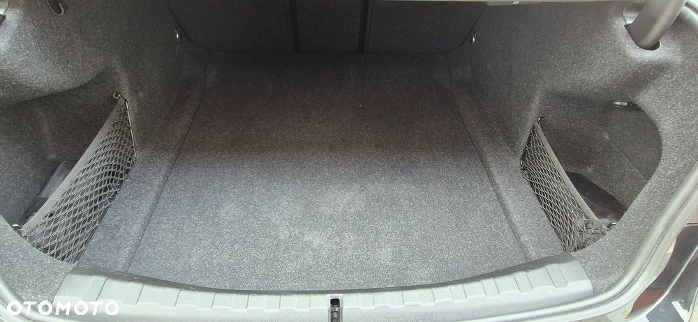 BMW Seria 3 318i Advantage - 19