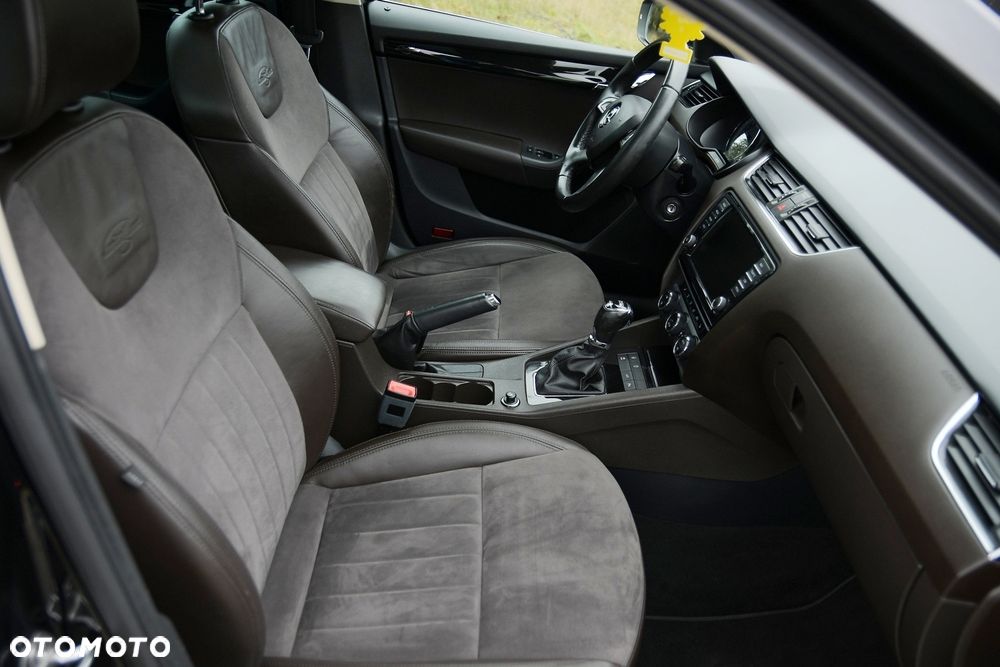 Skoda Octavia 2.0 TDI L&K DSG - 26