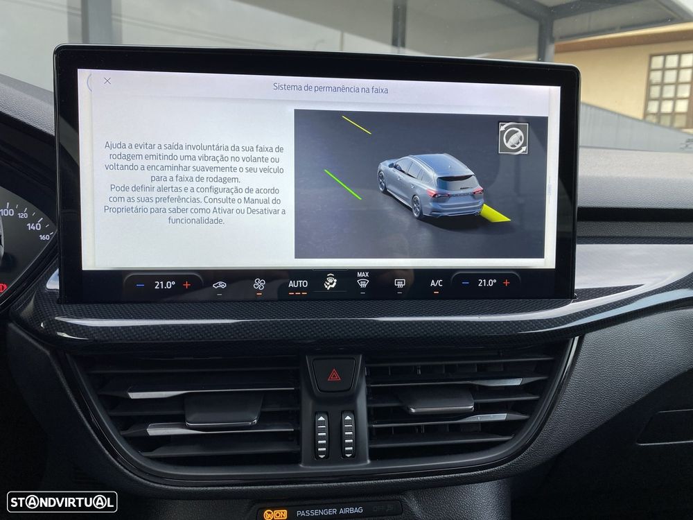 Ford Focus 1.0 EcoBoost MHEV ST-Line - 40