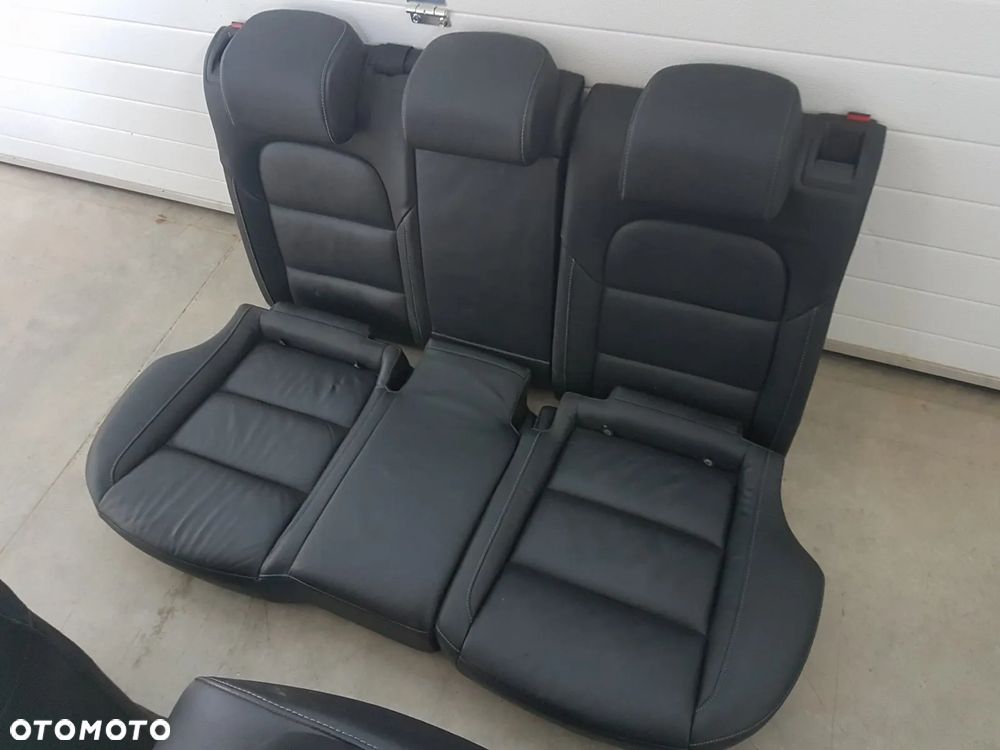 Kanapa tylna Skóra czarna Skoda SuperB II - 4