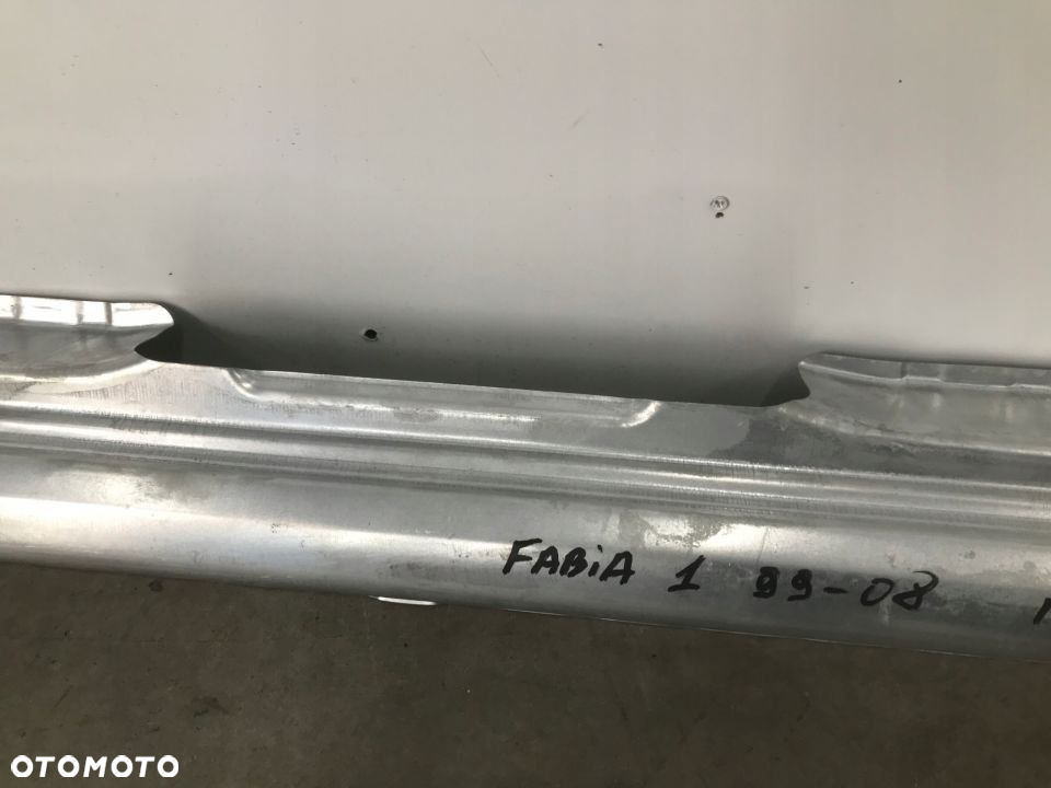 Poszycie Skoda Fabia I 99-08r. prawy próg reperaturka ĆWIARTKA VAN WEZEL 7625104 - 4