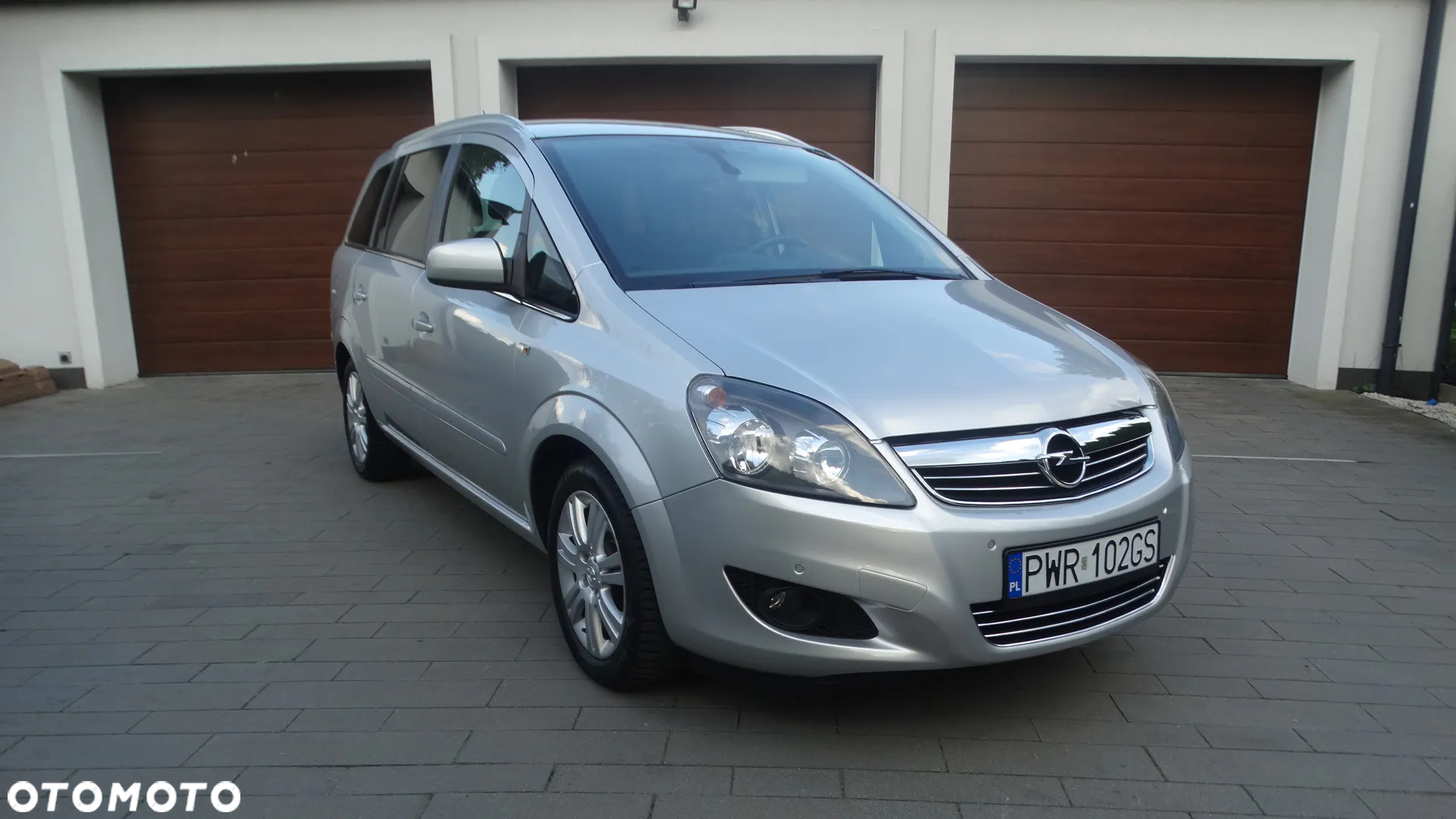 Opel Zafira 1.8 Cosmo - 4