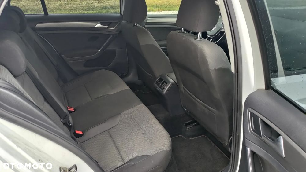Volkswagen Golf 1.6 TDI BlueMotion Technology Cup - 30