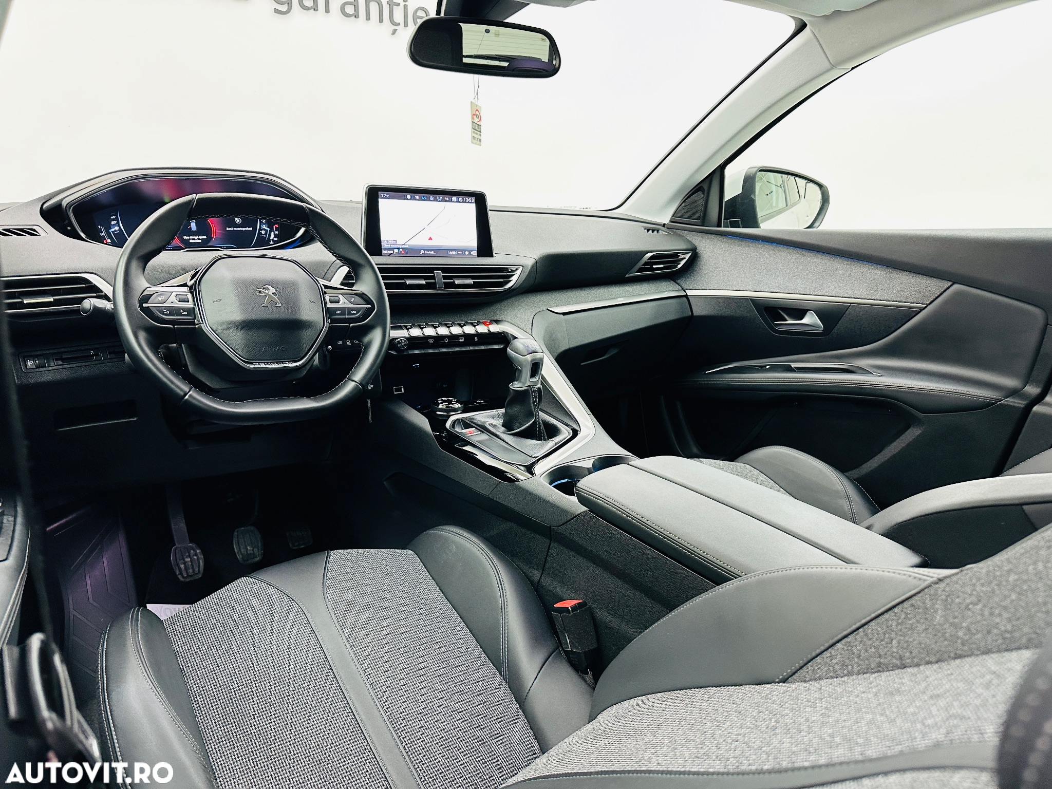 Peugeot 3008 PureTech 130 Stop & Start GPF Active Pack - 19
