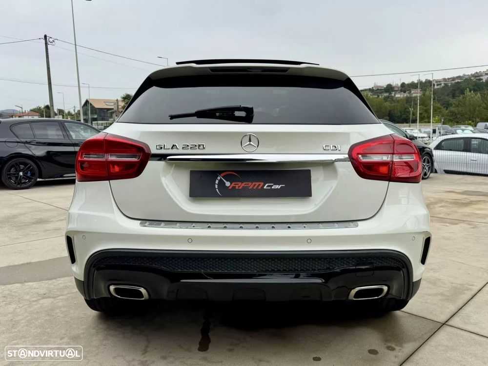 Mercedes-Benz GLA 220 CDI 7G-DCT AMG Line - 9