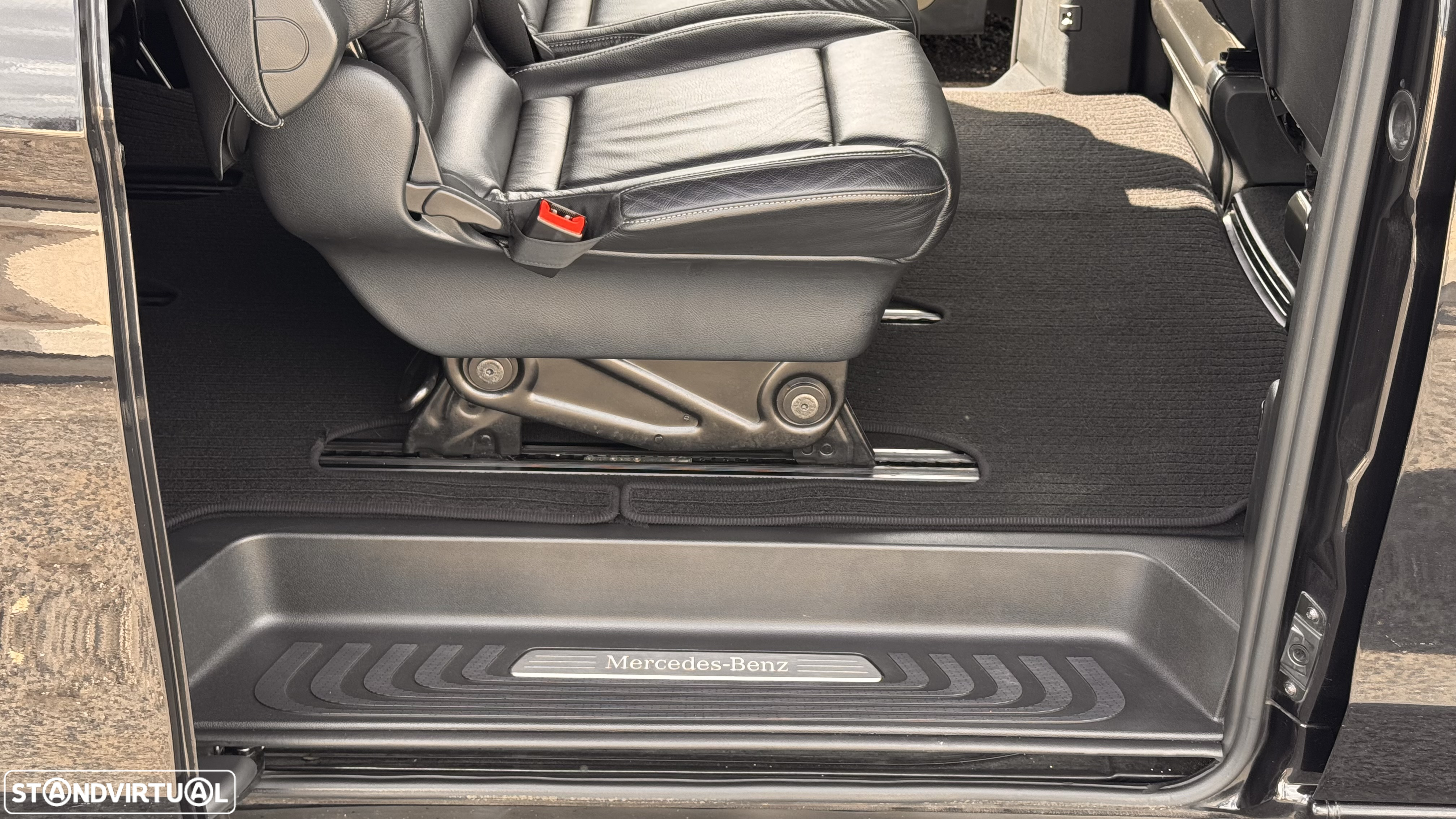 Mercedes-Benz V 220 d Longo Avantgarde Aut. - 18
