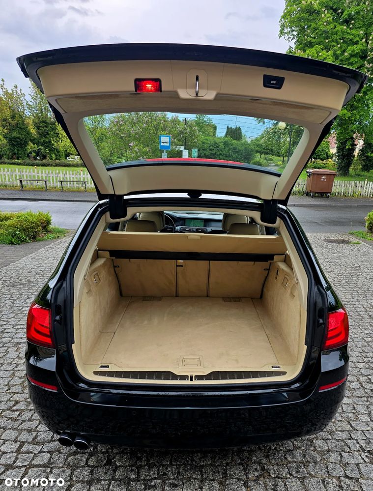 BMW Seria 5 520i Luxury Line - 27