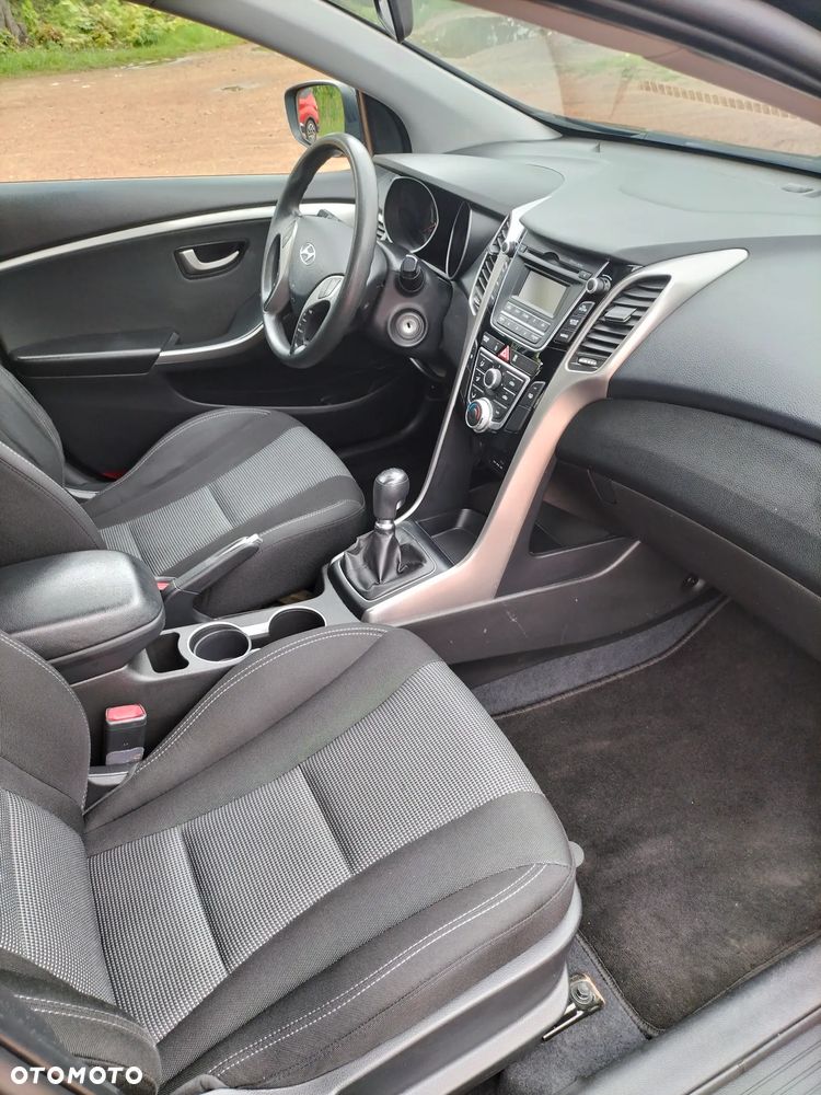 Hyundai i30 1.4 CRDi Comfort - 23