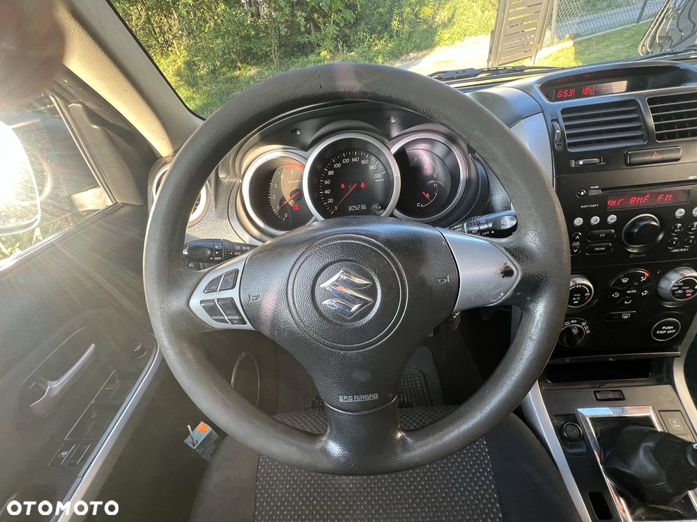Suzuki Vitara - 5