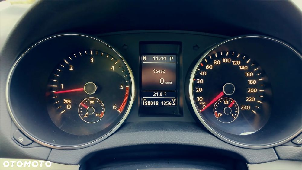 Volkswagen Golf Variant 2.0 TDI DPF DSG Exclusive - 9