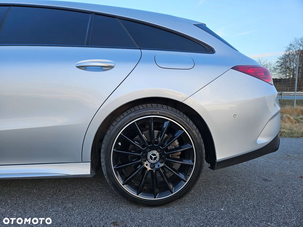 Mercedes-Benz CLA 250 e 8G-DCT AMG Line - 13