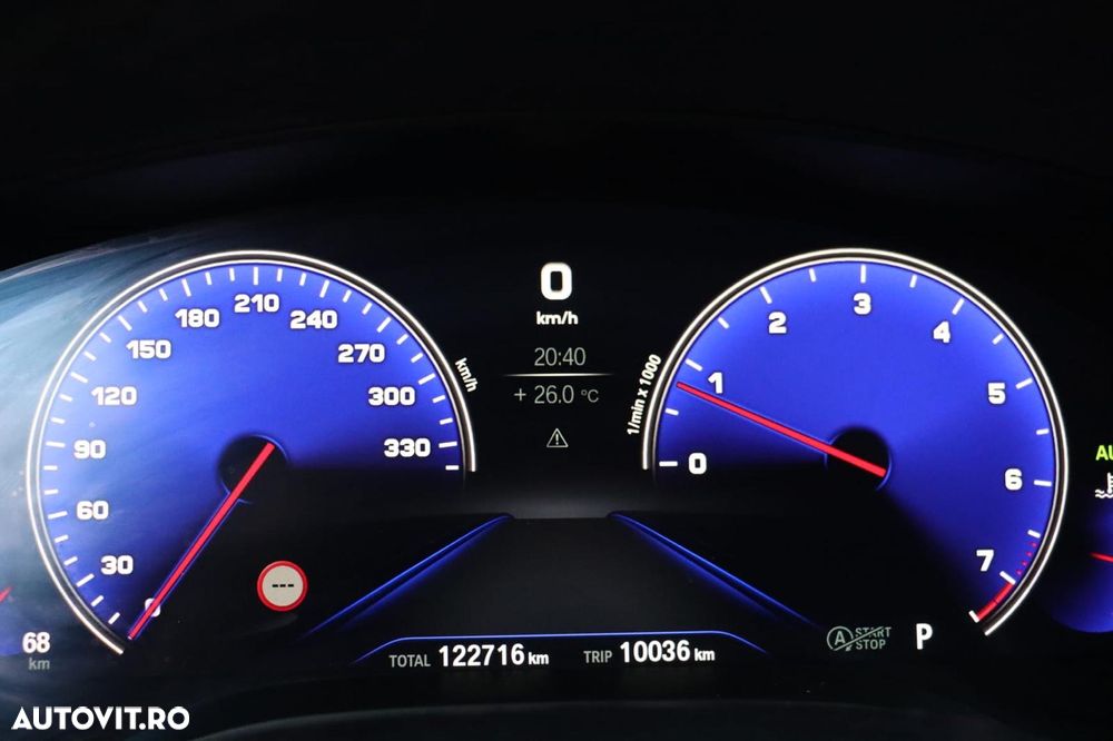 BMW Seria 5 540i xDrive Aut. Luxury Line - 31