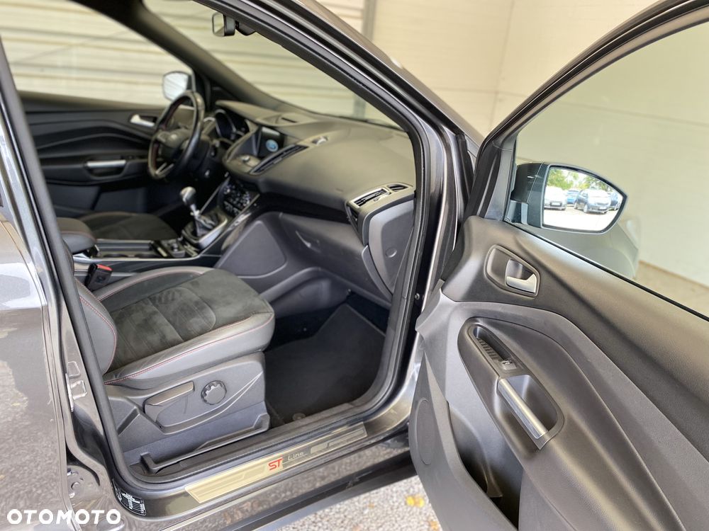 Ford Kuga 2.0 TDCi FWD ST-Line - 12