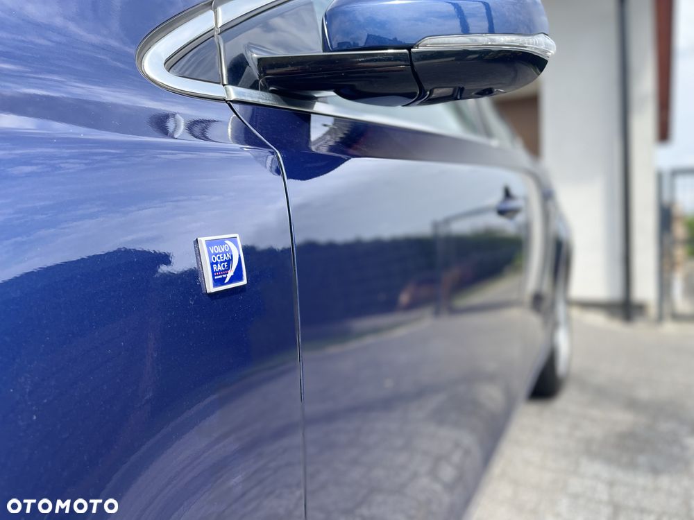 Volvo V40 D4 Drive-E Ocean Race - 17